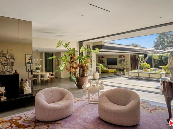 1087 Moraga Drive, Los Angeles CA 90049