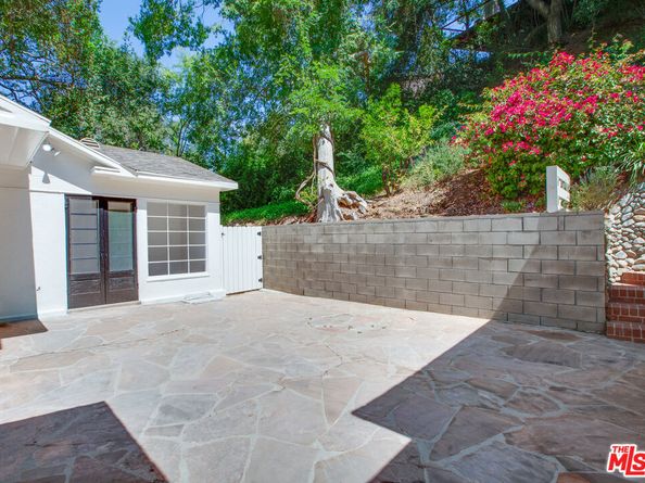 10321 Chrysanthemum Lane, Los Angeles CA 90077