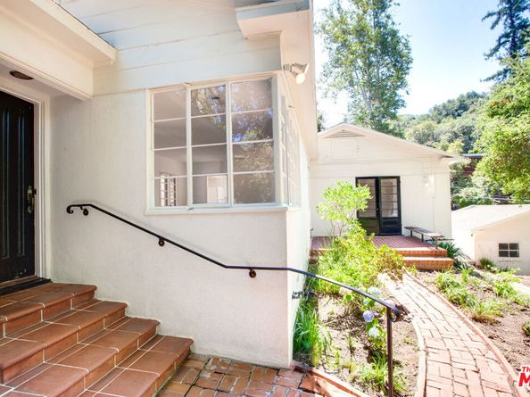 10321 Chrysanthemum Lane, Los Angeles CA 90077