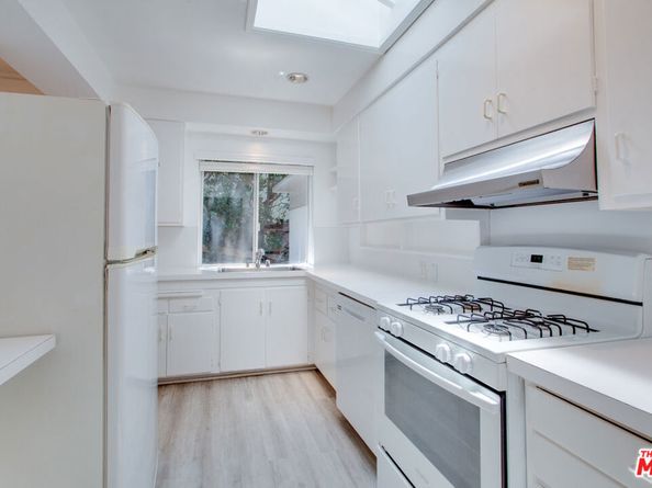 10321 Chrysanthemum Lane, Los Angeles CA 90077