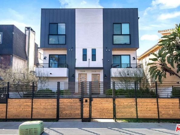 15330 Weddington Street, Sherman Oaks CA 91411