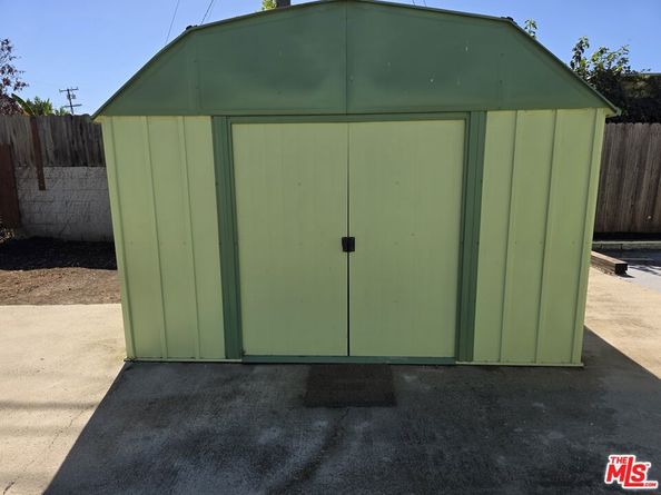 1424 W 94th Place, Los Angeles CA 90047