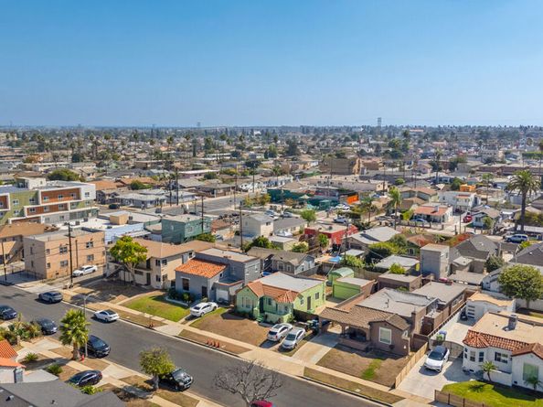 1424 W 94th Place, Los Angeles CA 90047