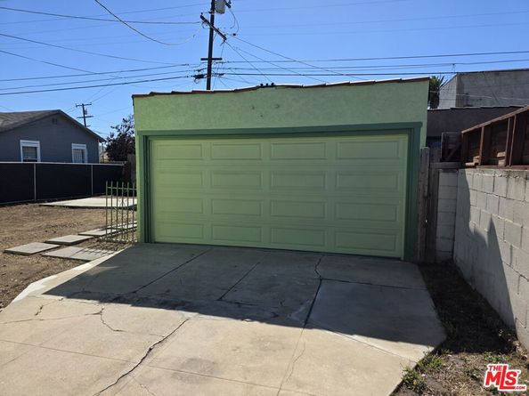 1424 W 94th Place, Los Angeles CA 90047