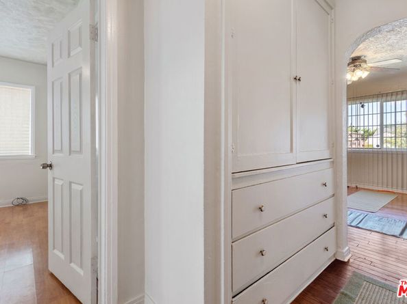 1424 W 94th Place, Los Angeles CA 90047