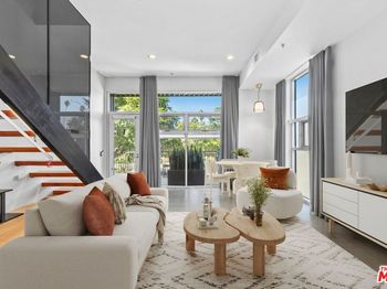 140 S Gramercy Place