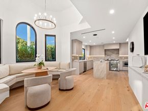 100 S La Jolla Avenue, Los Angeles CA 90048