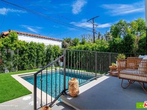 100 S La Jolla Avenue, Los Angeles CA 90048