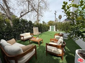 100 S La Jolla Avenue, Los Angeles CA 90048