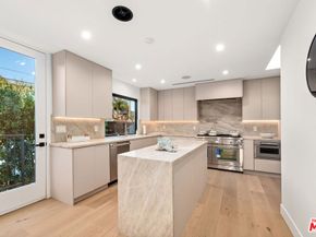 100 S La Jolla Avenue, Los Angeles CA 90048