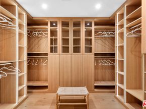 100 S La Jolla Avenue, Los Angeles CA 90048