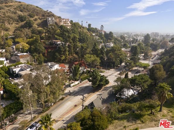 1815 Laurel Canyon Boulevard, Los Angeles CA 90046