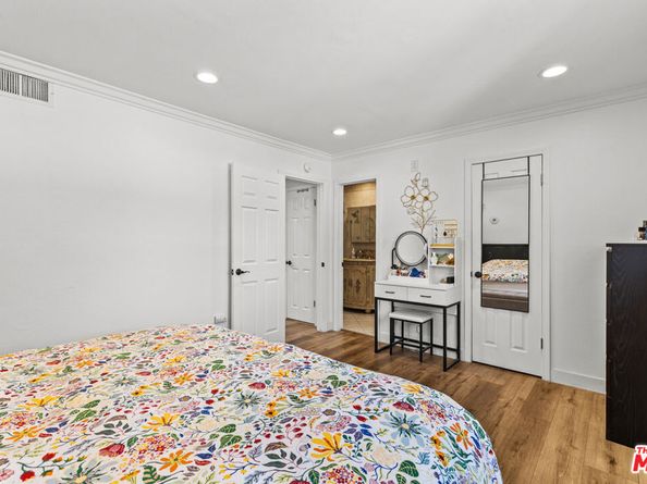 8806 1/2 Wyngate Street, Sunland CA 91040