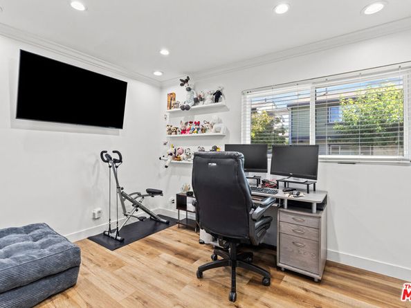 8806 1/2 Wyngate Street, Sunland CA 91040