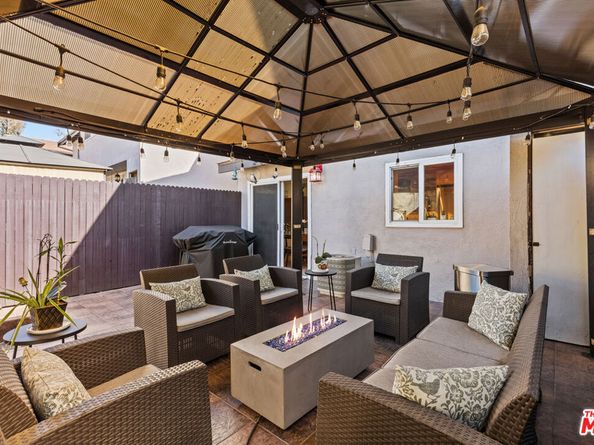 8806 1/2 Wyngate Street, Sunland CA 91040