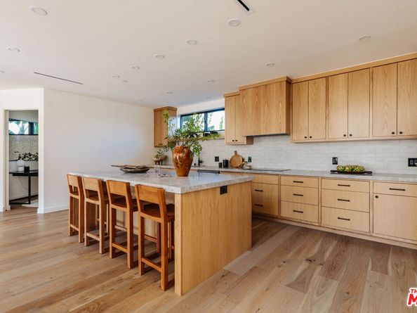 726 Howard Street, Marina Del Rey CA 90292