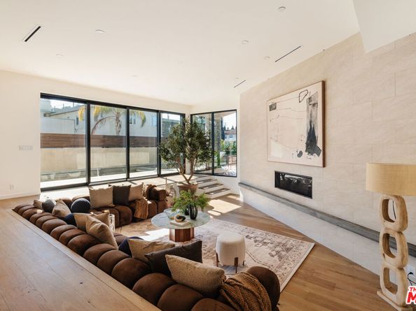 726 Howard Street, Marina Del Rey CA 90292