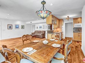 910 S Holt Avenue 305, Los Angeles CA 90035