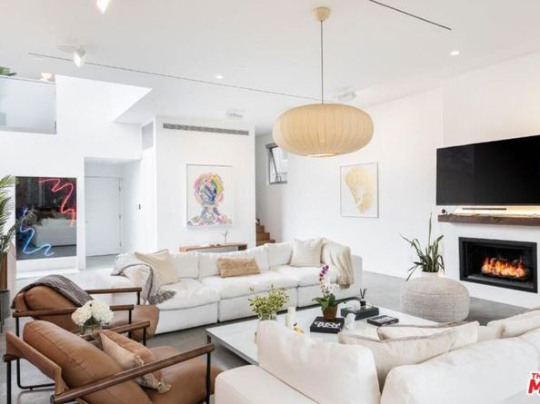 17 N Venice Boulevard, Venice CA 90291