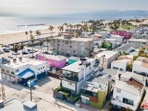 17 N Venice Boulevard, Venice CA 90291