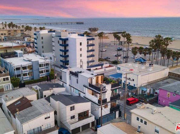 17 N Venice Boulevard, Venice CA 90291