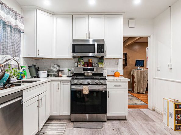 949 Dolores Drive, Altadena CA 91001