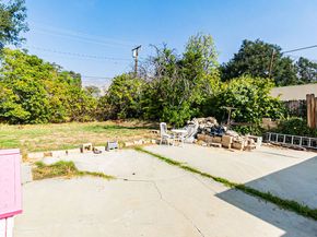 949 Dolores Drive, Altadena CA 91001