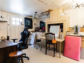 949 Dolores Drive, Altadena CA 91001