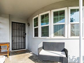 949 Dolores Drive, Altadena CA 91001