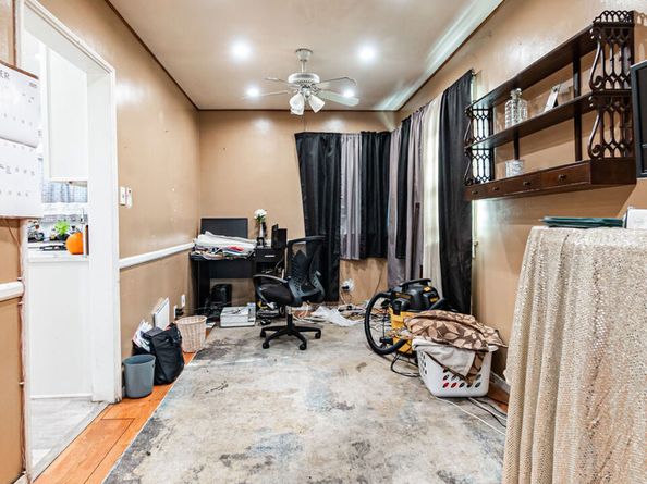 949 Dolores Drive, Altadena CA 91001