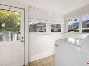 852 Venezia Avenue, Venice CA 90291