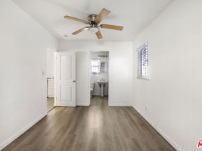 852 Venezia Avenue, Venice CA 90291