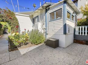 852 Venezia Avenue, Venice CA 90291