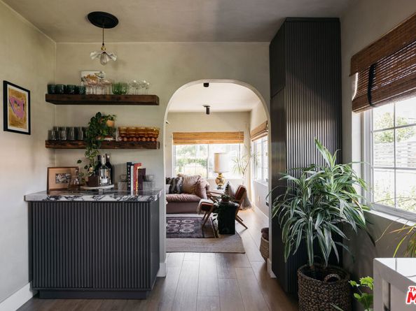 1300 S Lake Street, Burbank CA 91502