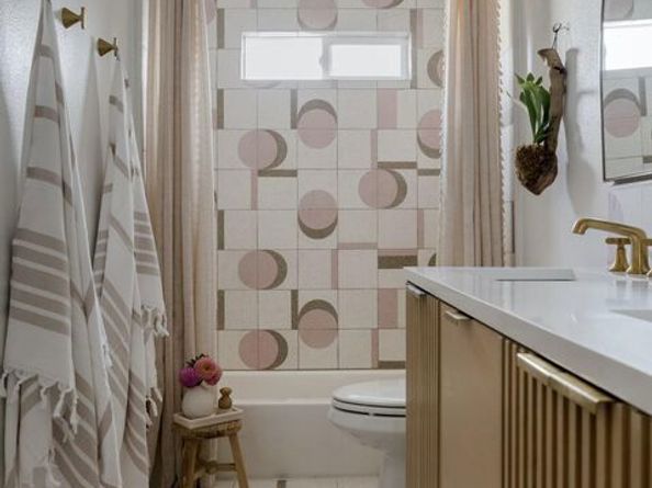 1300 S Lake Street, Burbank CA 91502