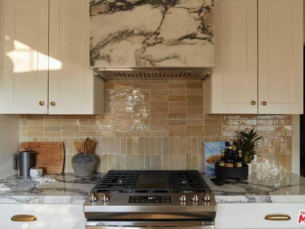 1300 S Lake Street, Burbank CA 91502