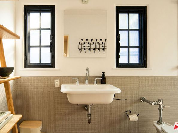 3414 Fernwood Avenue, Los Angeles CA 90039