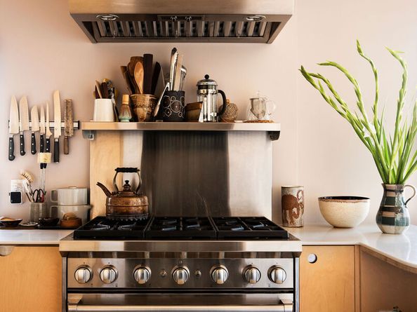 3414 Fernwood Avenue, Los Angeles CA 90039