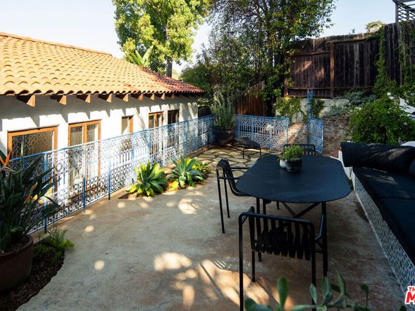 3414 Fernwood Avenue, Los Angeles CA 90039