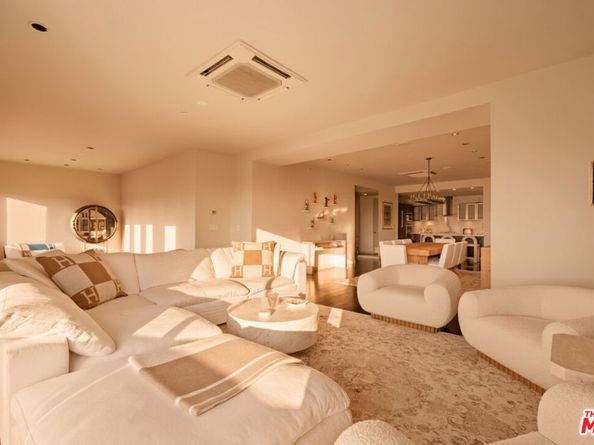 928 N Croft Avenue 304, Los Angeles CA 90069