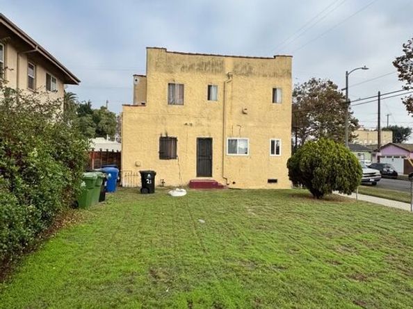 6217 S Halldale Avenue, Los Angeles CA 90047