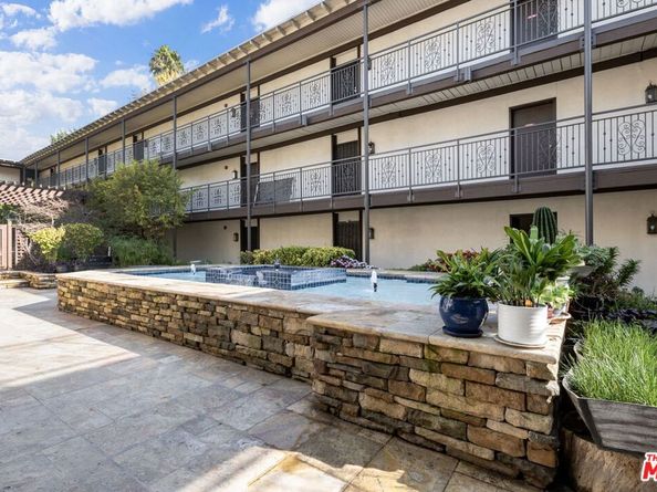 525 S Ardmore Avenue 221, Los Angeles CA 90020