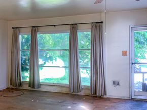 320 S Glenwood Place, Burbank CA 91506