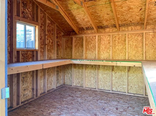 320 S Glenwood Place, Burbank CA 91506