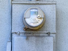 320 S Glenwood Place, Burbank CA 91506