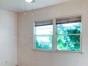 320 S Glenwood Place, Burbank CA 91506