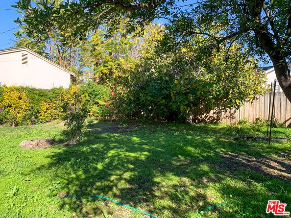 320 S Glenwood Place, Burbank CA 91506