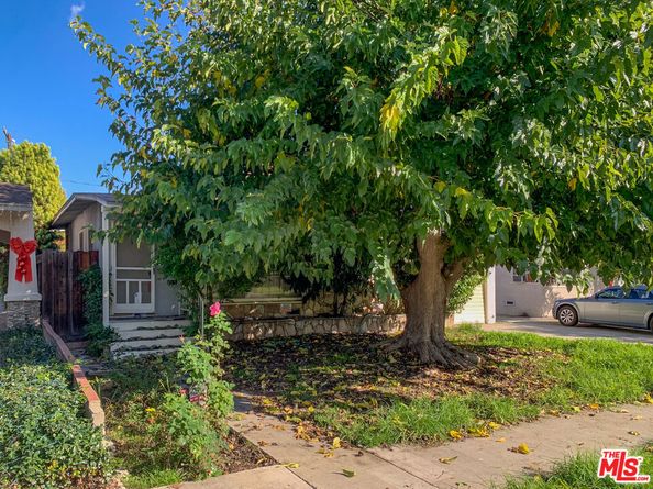 320 S Glenwood Place, Burbank CA 91506