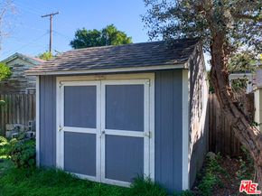 320 S Glenwood Place, Burbank CA 91506