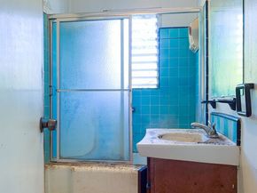 320 S Glenwood Place, Burbank CA 91506